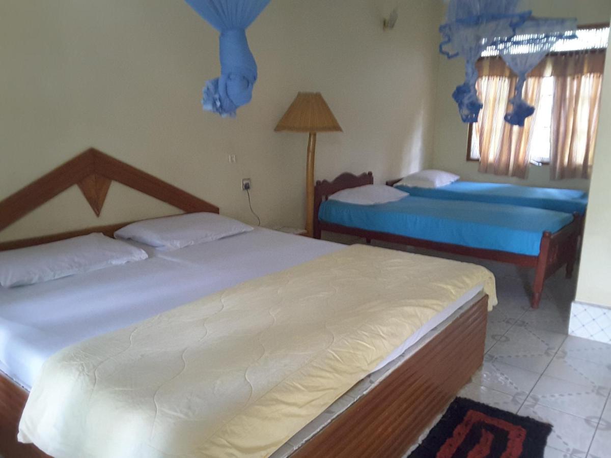 Sigiri Holiday Inn Inamaluwa Buitenkant foto